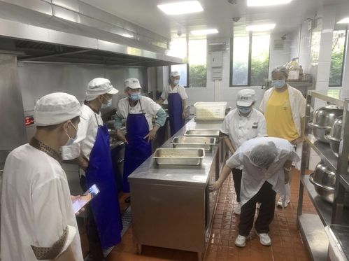 廣州荔灣白鶴洞街道主動監督校園食品安全，保障師生“盤中餐”取得實效